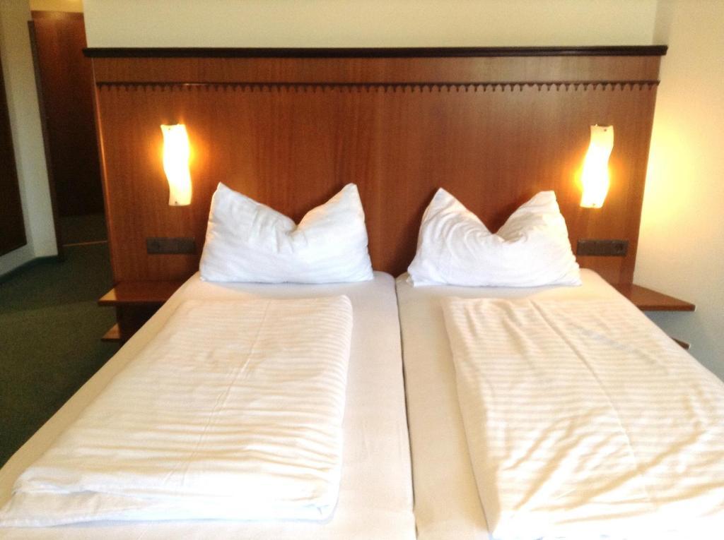 Hotel Gasthof Sonne Aschach an der Donau Chambre photo