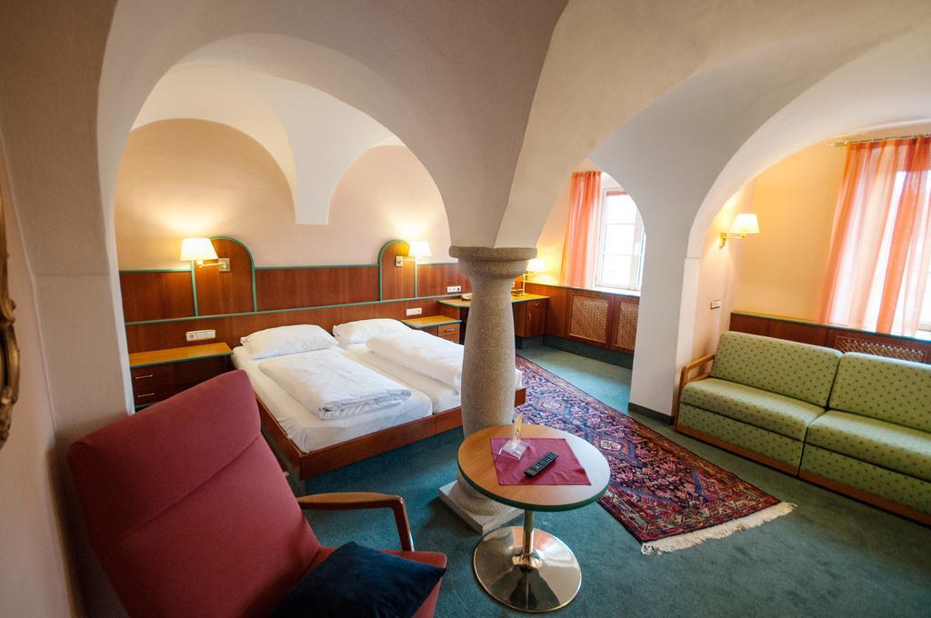 Hotel Gasthof Sonne Aschach an der Donau Extérieur photo