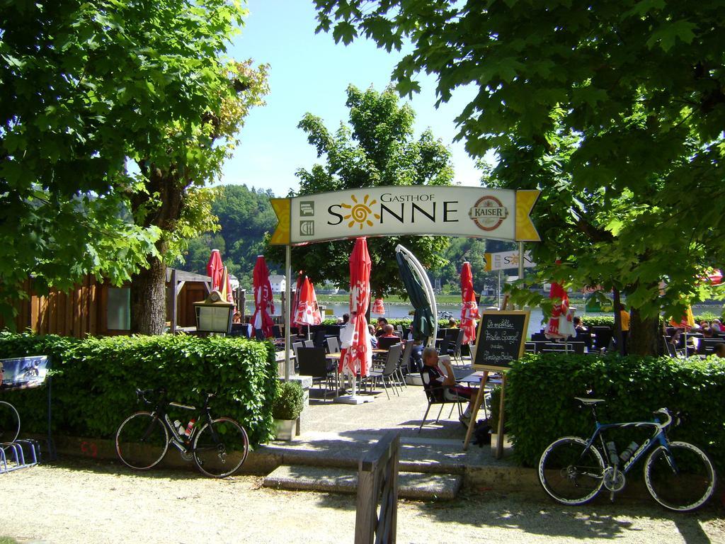 Hotel Gasthof Sonne Aschach an der Donau Extérieur photo